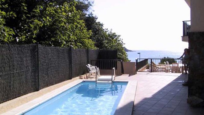 Private swimmingpool - Van der Valk Hotel Barcarola